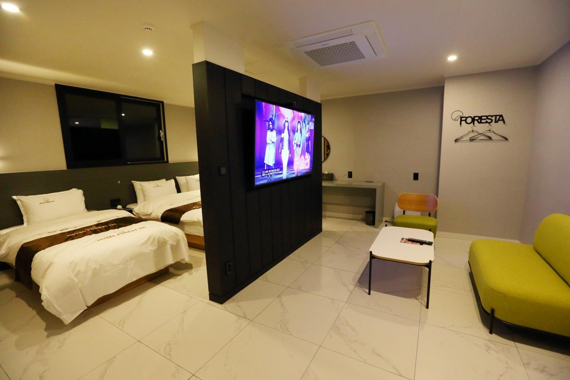 Forest 701 Hotel Тегу Екстер'єр фото