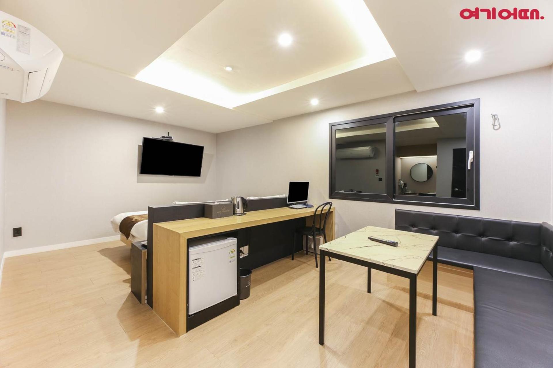 Forest 701 Hotel Тегу Екстер'єр фото